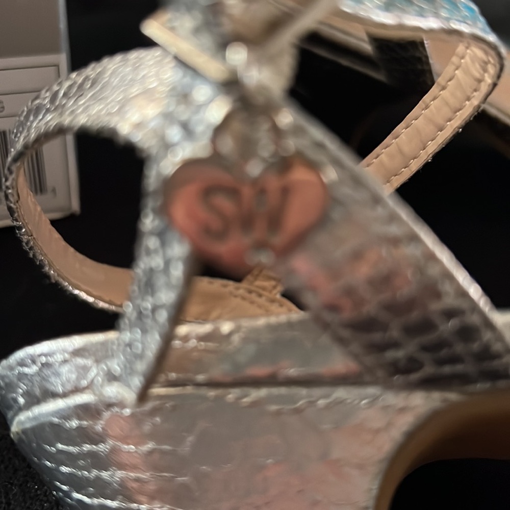 Stuart Weitzman Shoes - Picture 3 of 4